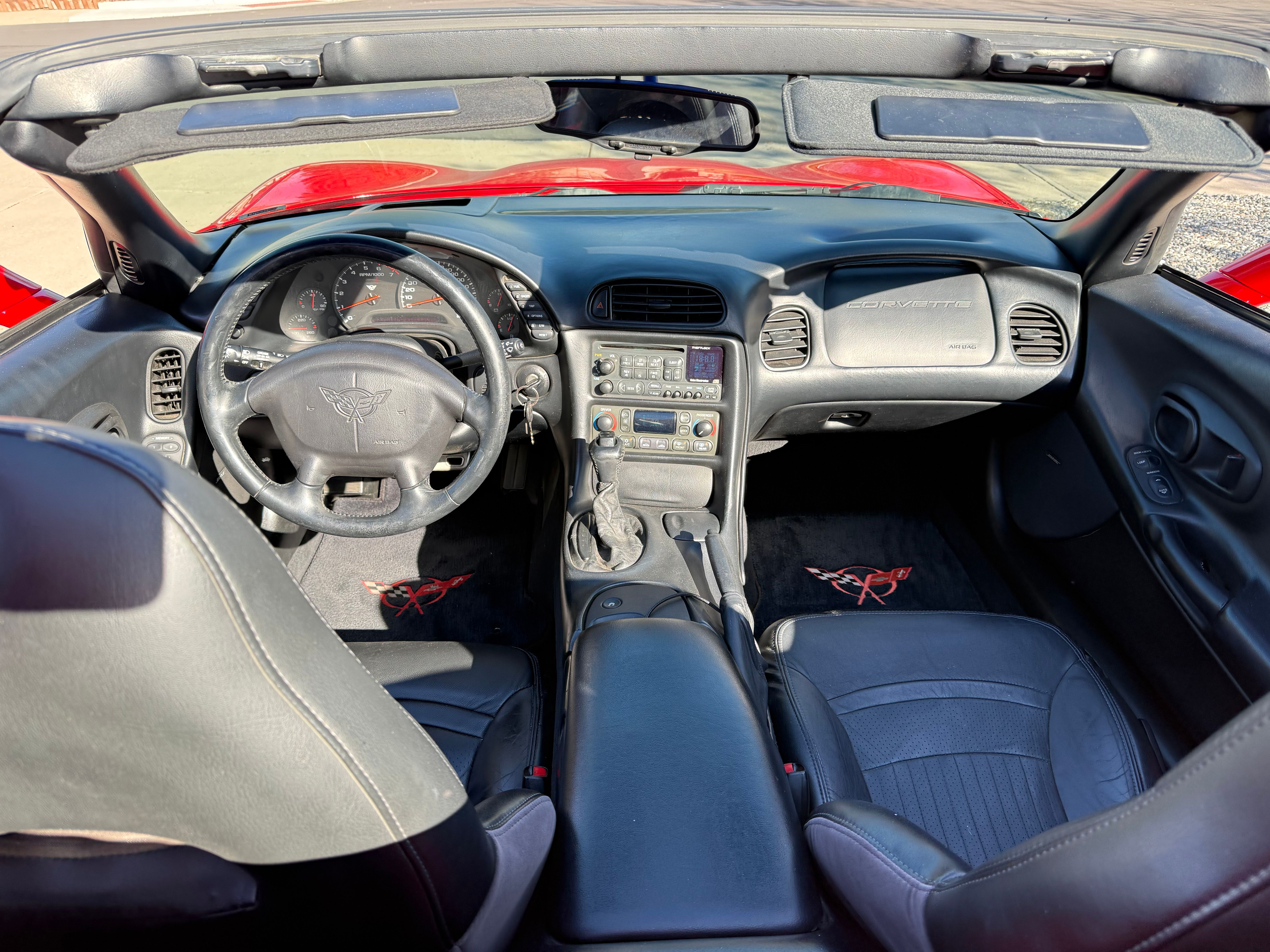 Used 1999 Chevrolet Corvette Convertible w/ Memory Pkg RWD image 13