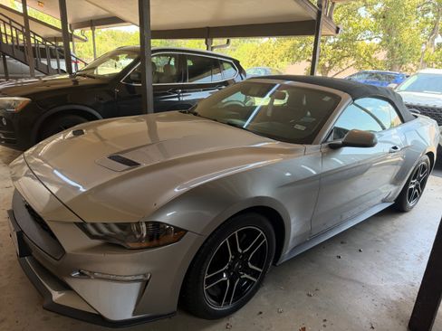 Used 2020 Ford Mustang Premium RWD image 1