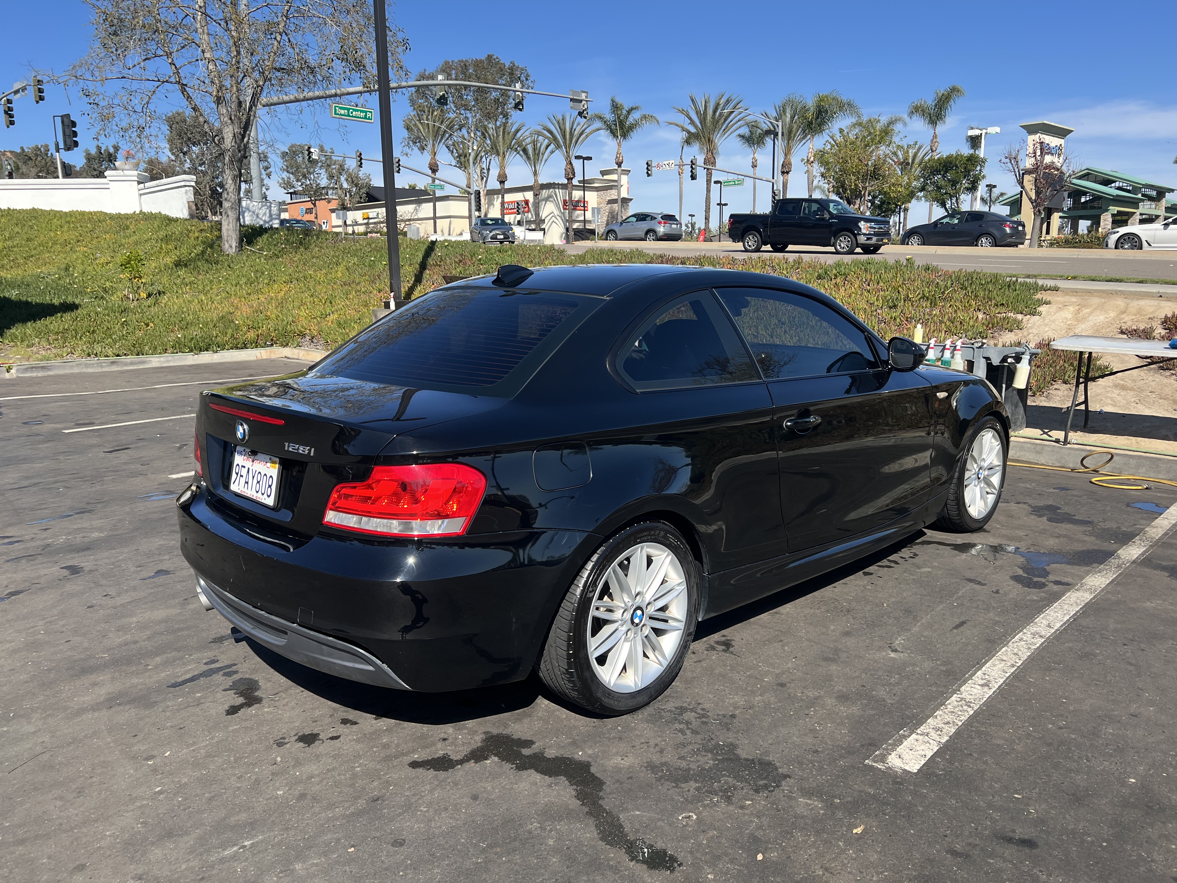 Used 2012 BMW 128i Coupe RWD image 2