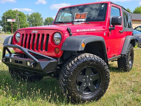 Used 2010 Jeep Wrangler Rubicon w/ PWR Convenience Group AWD/4WD image 11
