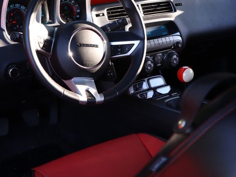 Used 2010 Chevrolet Camaro SS w/ RS Package image 10