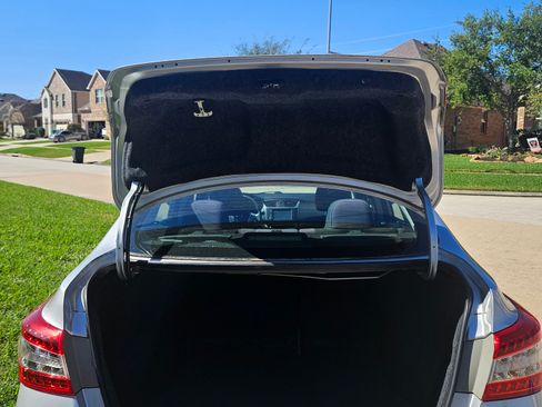 Used 2015 Nissan Sentra S image 14