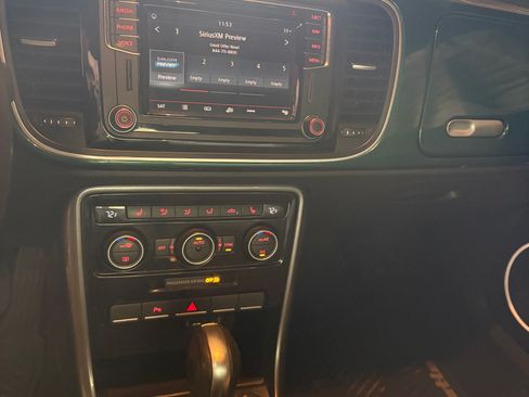 Used 2017 Volkswagen Beetle 1.8T SEL image 14