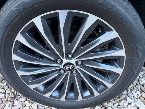 Used 2024 Hyundai Palisade Calligraphy image 16