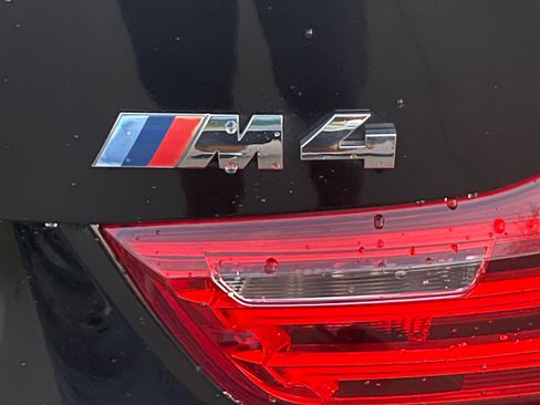 Used 2015 BMW M4 Convertible image 6