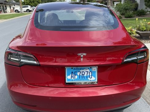 Used 2018 Tesla Model 3 Long Range image 4