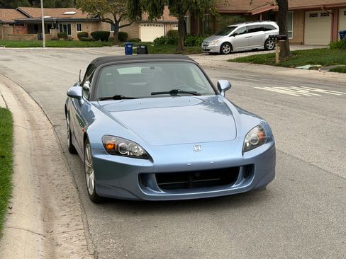 Used 2005 Honda S2000 image 20