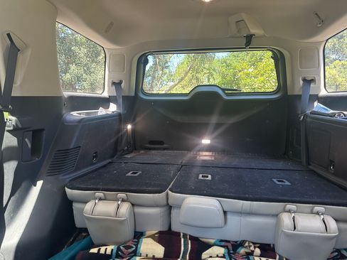 Used 2018 Ford Expedition Platinum AWD/4WD image 10