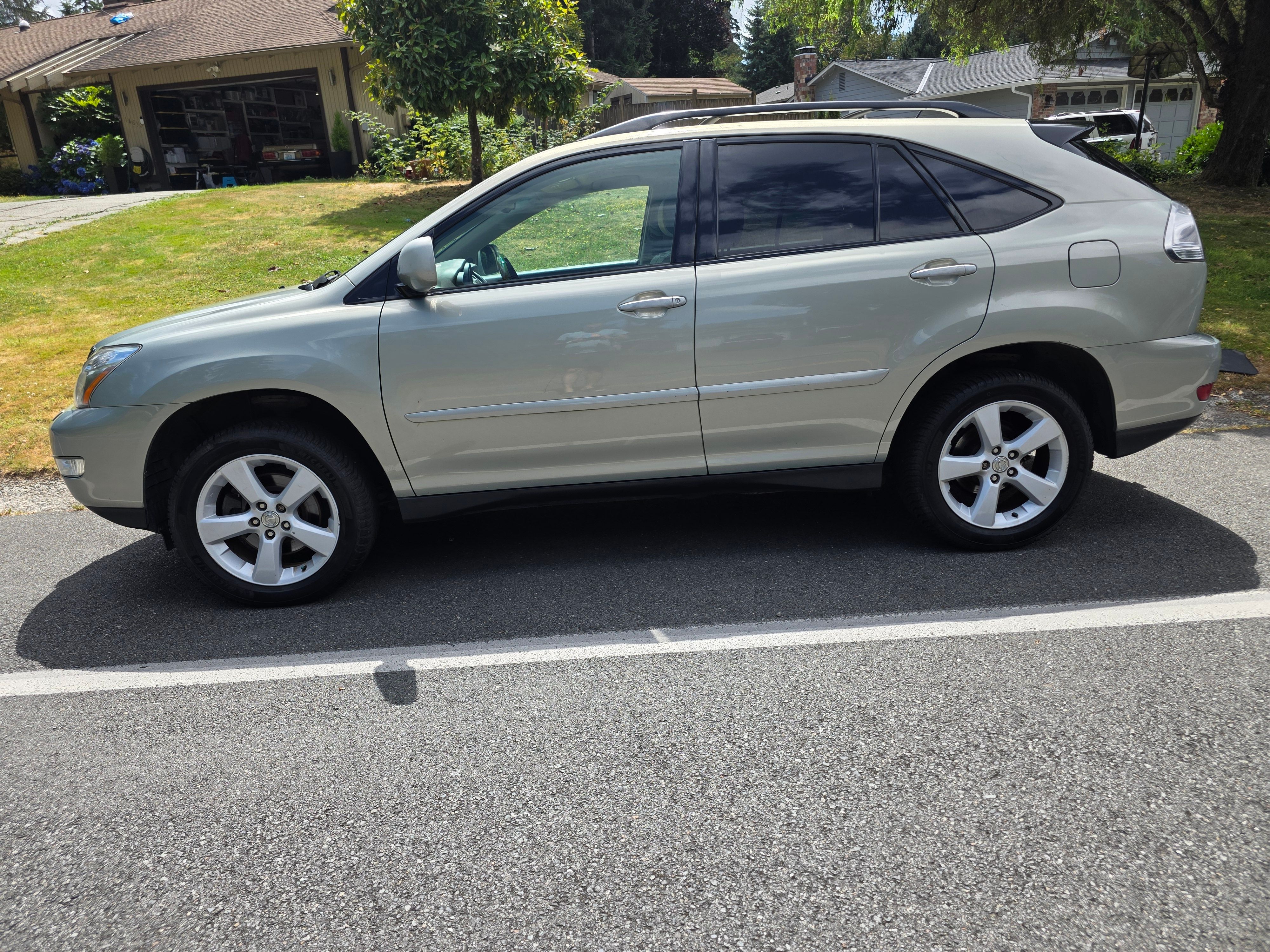 Used 2006 Lexus RX 330 AWD image 4