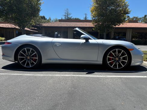 Used 2014 Porsche 911 Carrera S RWD image 4