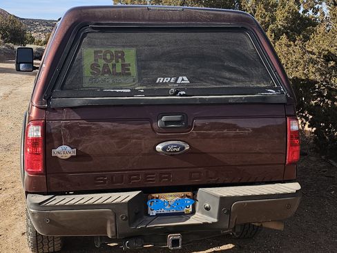 Used 2015 Ford F250 King Ranch w/ FX4 Off-Road Package image 4