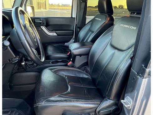 Used 2015 Jeep Wrangler Rubicon image 13