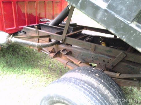 Used 1997 Ford F350 4x4 Regular Cab image 4