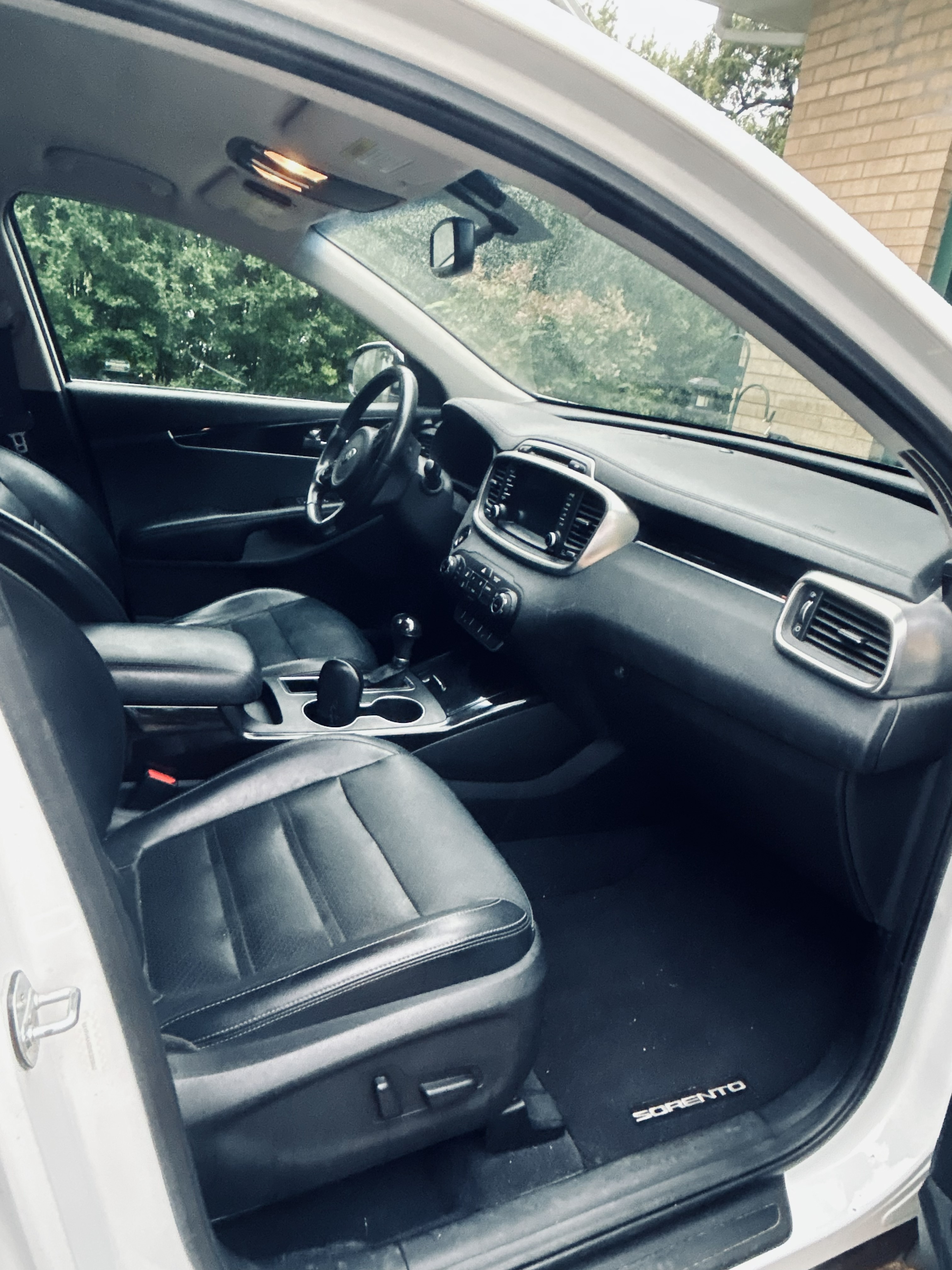 Used 2017 Kia Sorento EX FWD image 8