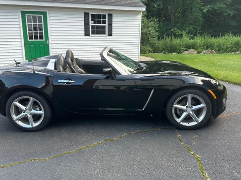 Used 2007 Saturn Sky Red Line RWD image 21