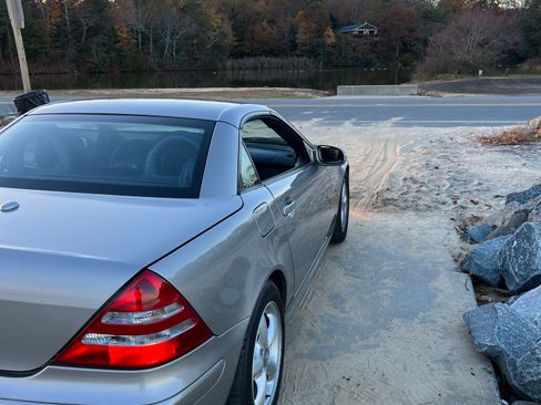 Used 2003 Mercedes-Benz SLK 320 image 11