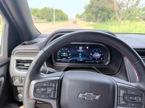 Used 2023 Chevrolet Tahoe RST w/ Luxury Package AWD/4WD image 2