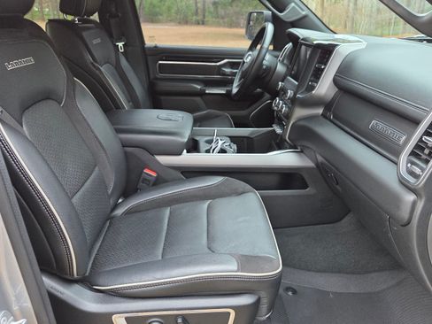 Used 2022 RAM 1500 Laramie w/ Sport Appearance Package image 21