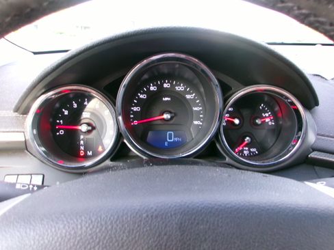 Used 2013 Cadillac CTS Luxury RWD image 13