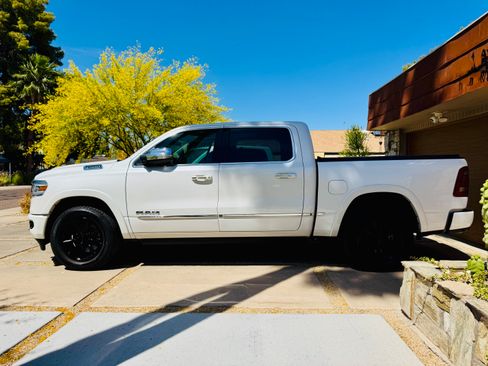 Used 2020 RAM 1500 Limited image 5