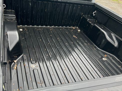 Used 2023 Toyota Tacoma SR image 9