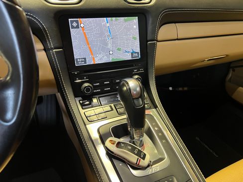 Used 2018 Porsche 718 Cayman image 18