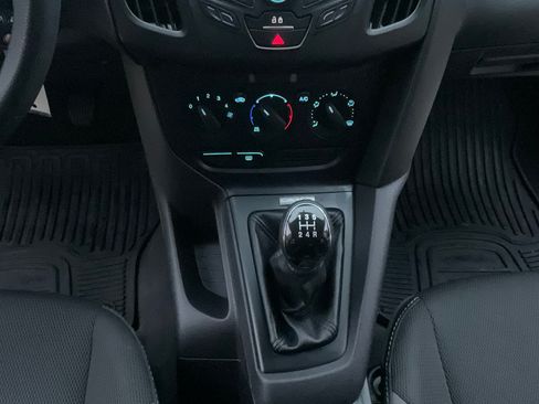 Used 2014 Ford Focus S image 9