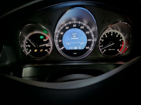 Used 2009 Mercedes-Benz C 300 4MATIC Sedan image 13