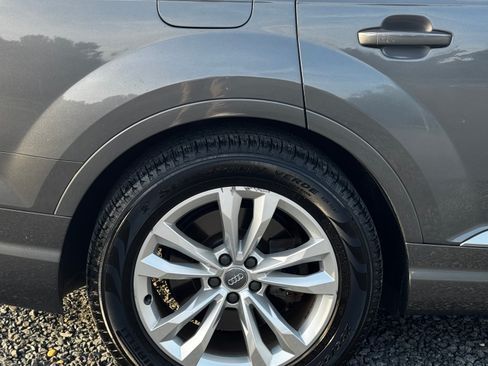 Used 2019 Audi Q7 2.0T Premium Plus AWD/4WD image 29