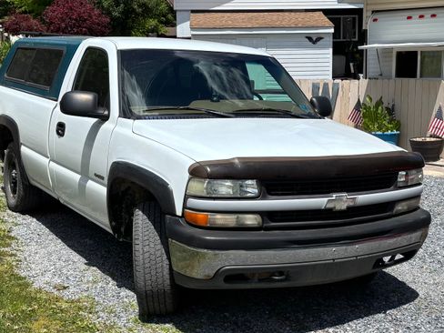 Used 2000 Chevrolet Silverado 1500 4x4 Regular Cab w/ Firm Ride Suspension Pkg image 11