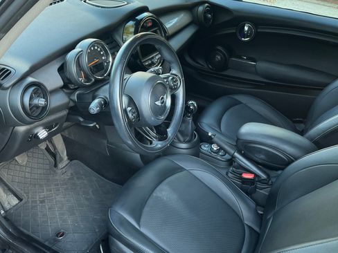 Used 2017 MINI Cooper 2-Door Hardtop FWD image 11