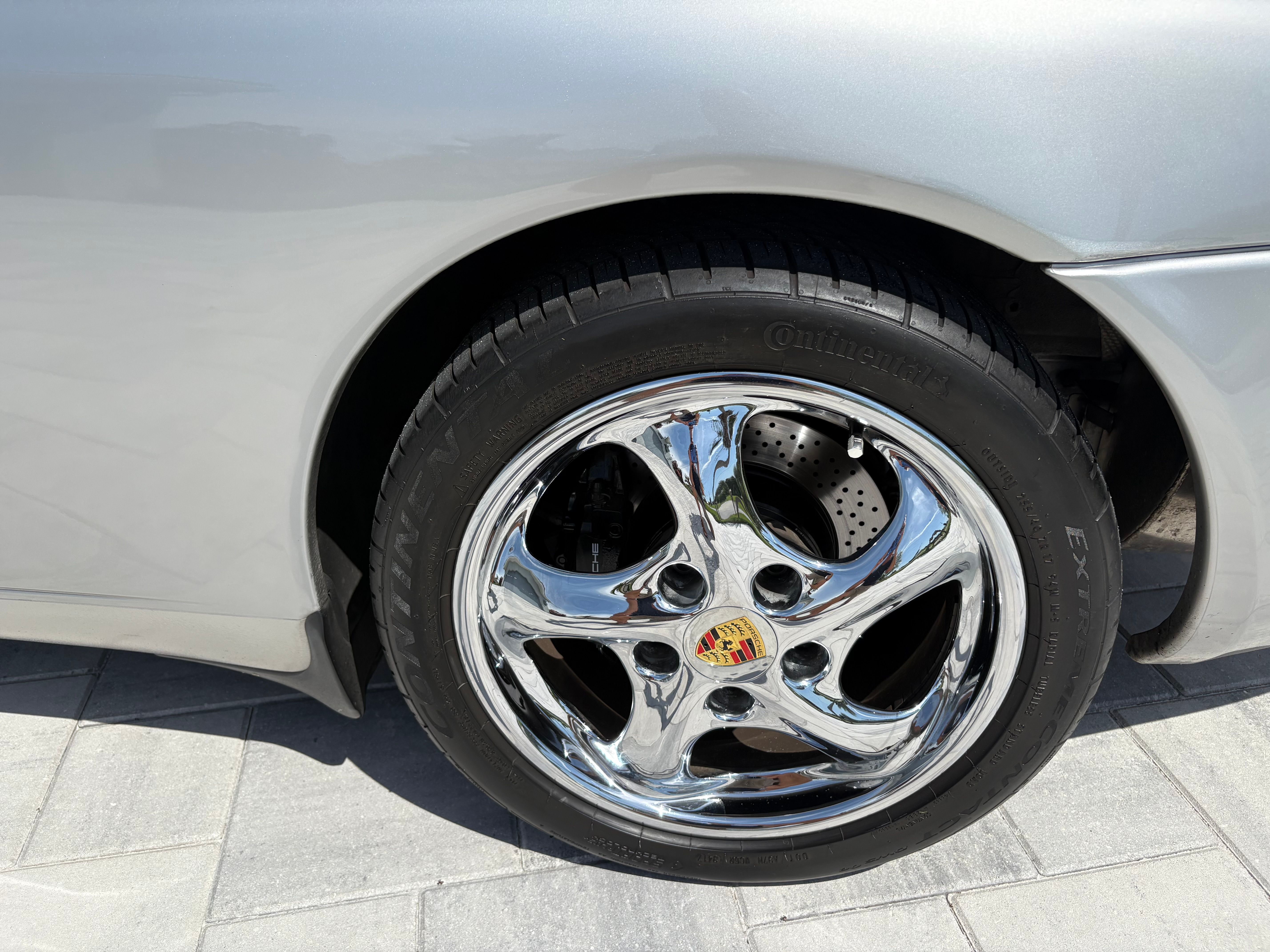 Used 2001 Porsche 911 Cabriolet image 5