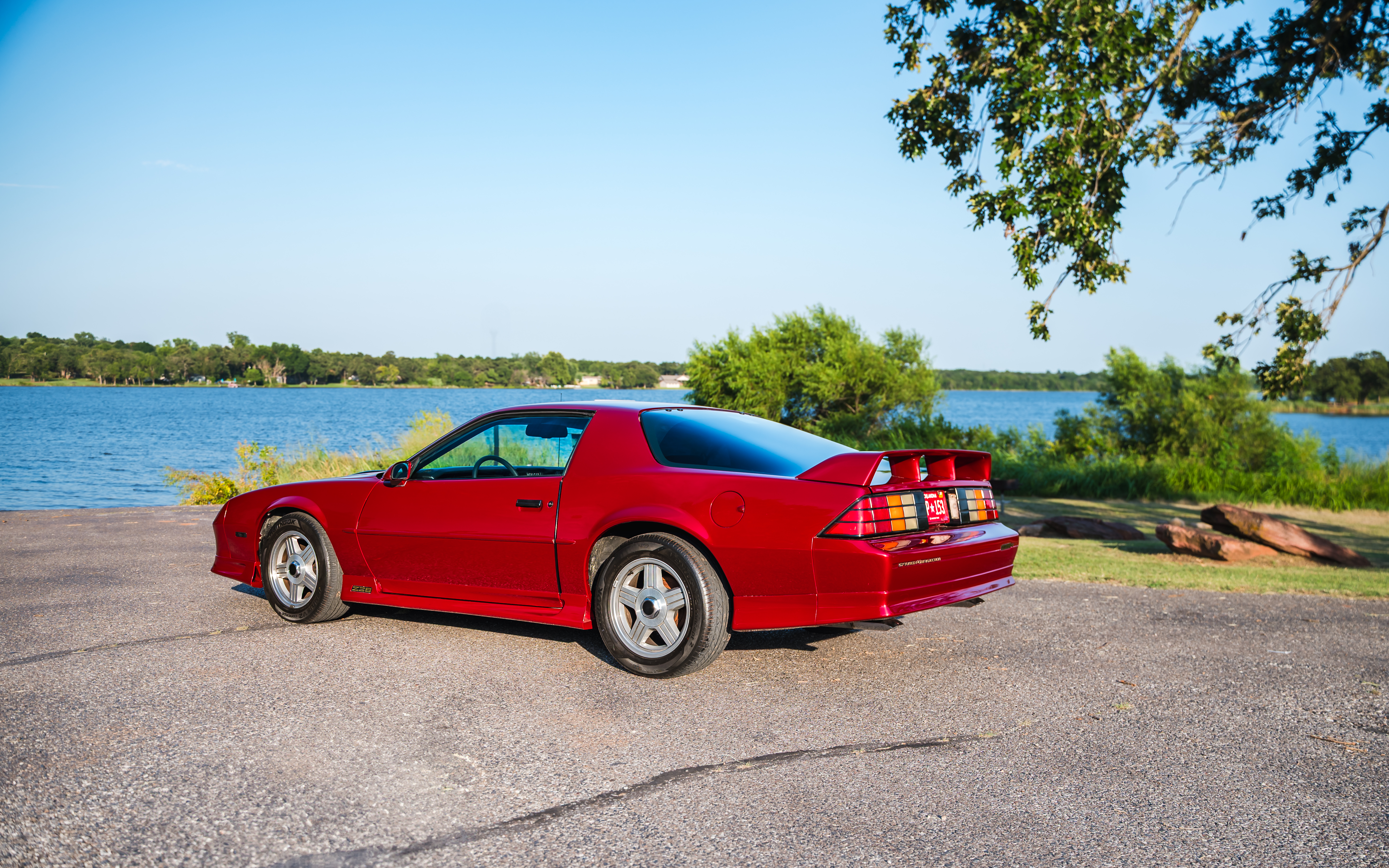 Used 1992 Chevrolet Camaro RS RWD image 31