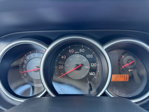 Used 2007 Nissan Versa SL w/ Convenience Pkg image 9