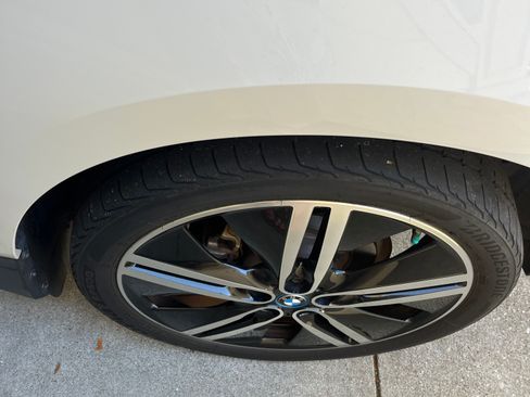 Used 2015 BMW i3 Hatchback 4D image 11