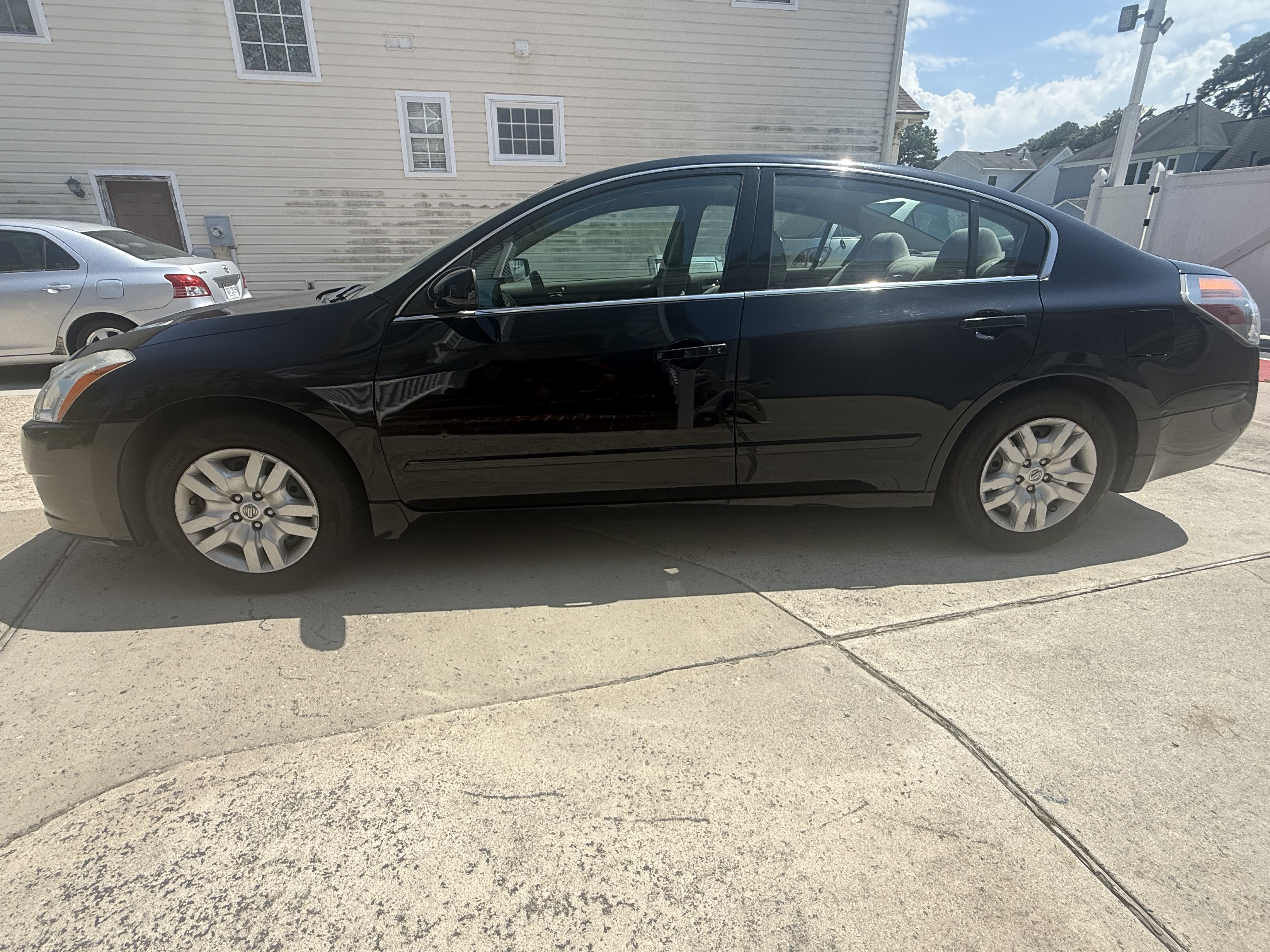Used 2012 Nissan Altima 2.5 S FWD image 11