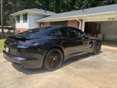Used 2018 Porsche Panamera Turbo image 16