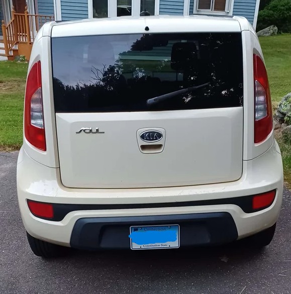 Used 2012 Kia Soul FWD image 2