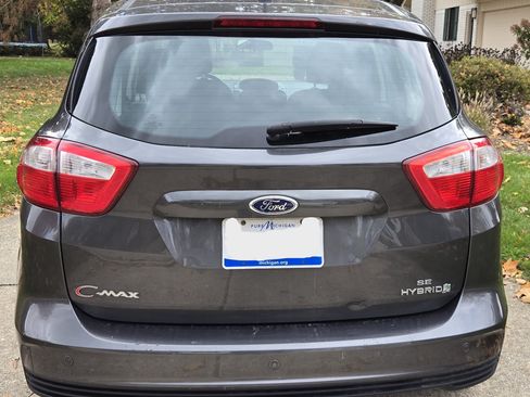 Used 2016 Ford C-MAX SE w/ Equipment Group 201A image 11