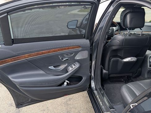 Used 2016 Mercedes-Benz S 550 4MATIC Sedan image 11