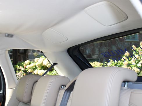 Used 2010 Land Rover Range Rover Sport HSE LUX image 21