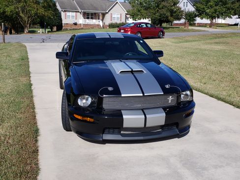 Used 2007 Ford Mustang GT Premium image 24