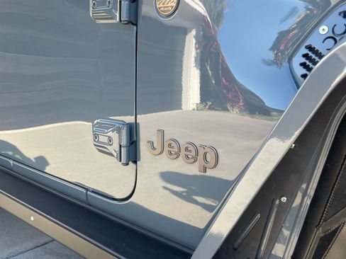 Used 2024 Jeep Wrangler Unlimited Rubicon 392 image 5