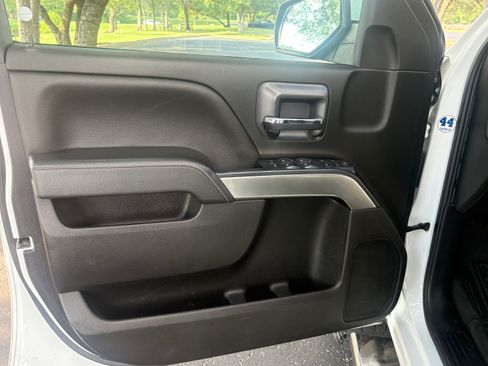 Used 2019 Chevrolet Silverado 2500 LT AWD/4WD image 19