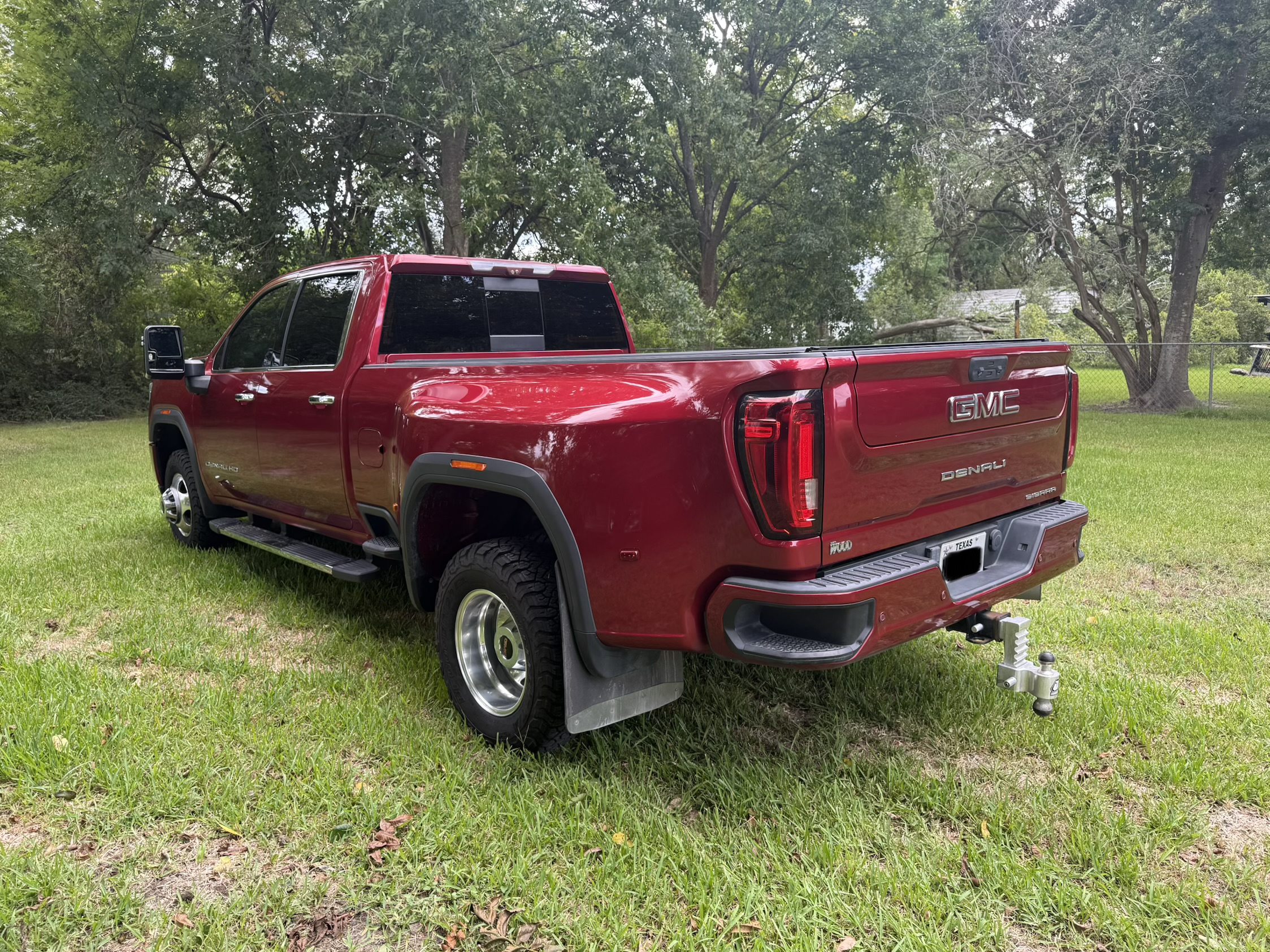Used 2020 GMC Sierra 3500 Denali w/ Denali Ultimate Package AWD/4WD image 9