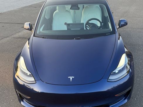 Used 2021 Tesla Model 3 Standard Range Plus RWD image 2