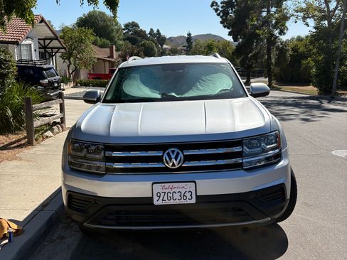 Used 2019 Volkswagen Atlas S FWD image 2