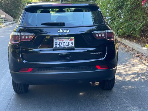 Used 2018 Jeep Compass Sport image 6