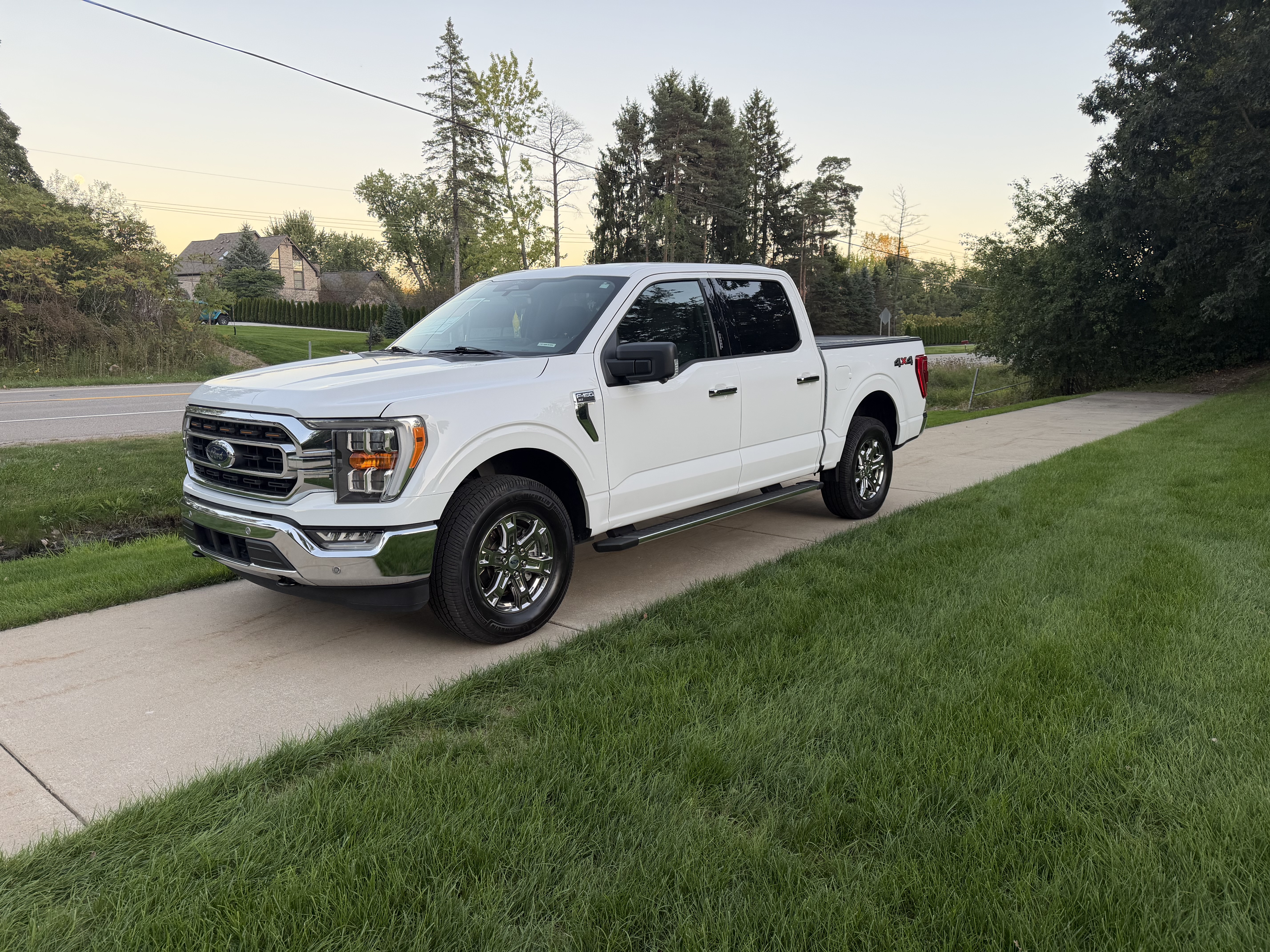 Used 2022 Ford F150 XLT w/ Equipment Group 302A High AWD/4WD image 1