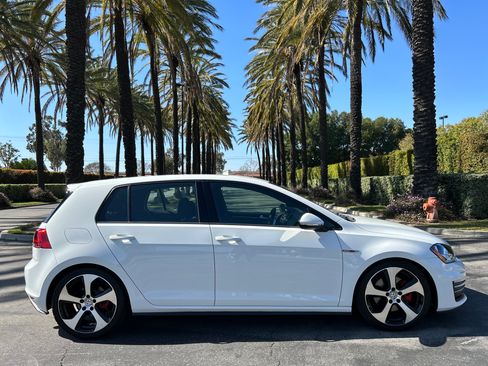 Used 2017 Volkswagen GTI S image 25